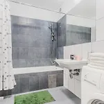 Spacious Apartments Near Karlin Square