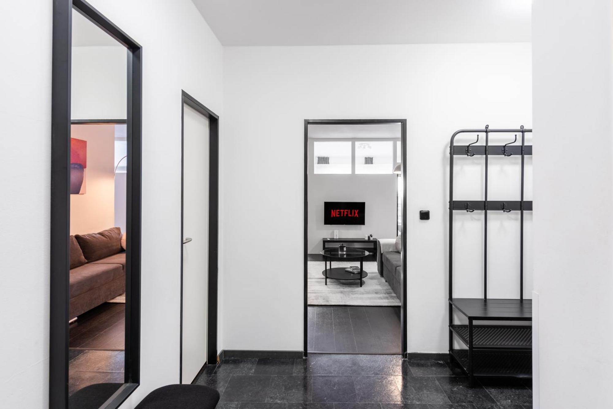 Appartement Spacious Near Karlin Square *